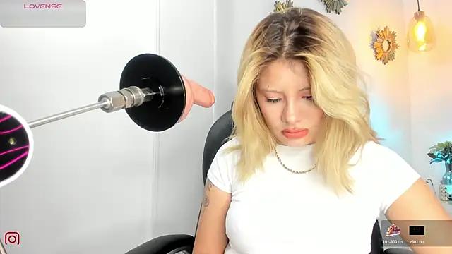 Khali reed  online show from February 19, 3:17 am