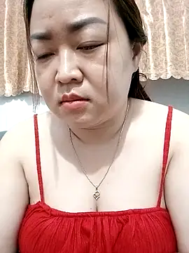 Snapshot of VyOanh2K chatting on October 26, 3:29 pm VyOanh2K online show from October 26, 3:29 pm