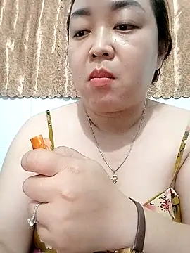 Snapshot of VyOanh2K chatting on September 9, 1:33 pm VyOanh2K online show from September 9, 1:33 pm