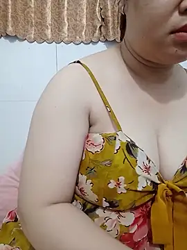 VyOanh2K online show from June 9, 4:28 pm