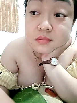 Snapshot of VyOanh2K chatting on September 29, 3:39 pm VyOanh2K online show from September 29, 3:39 pm