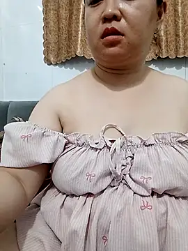 VyOanh2K online show from July 30, 3:35 pm
