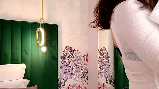 Snapshot of DeniseReese chatting on October 7, 3:00 am DeniseReese online show from October 7, 3:00 am