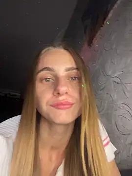 Snapshot of GraceTorrez chatting on September 22, 8:07 pm GraceTorrez online show from September 22, 8:07 pm