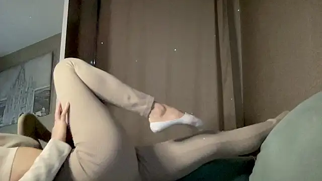 Snapshot of GraceTorrez chatting on October 9, 7:40 pm GraceTorrez online show from October 9, 7:40 pm