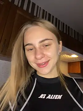 Snapshot of GraceTorrez chatting on October 16, 2:52 pm GraceTorrez online show from October 16, 2:52 pm