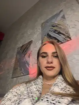 Snapshot of GraceTorrez chatting on September 23, 8:18 pm GraceTorrez online show from September 23, 8:18 pm