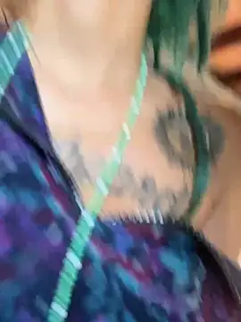 sammoura01 online show from December 3, 1:35 pm