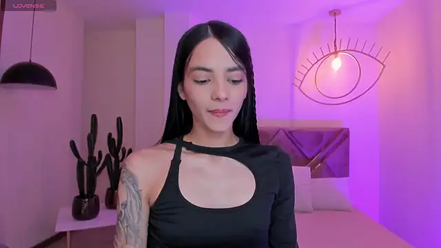 HannahJamesX online show from October 16, 7:27 pm