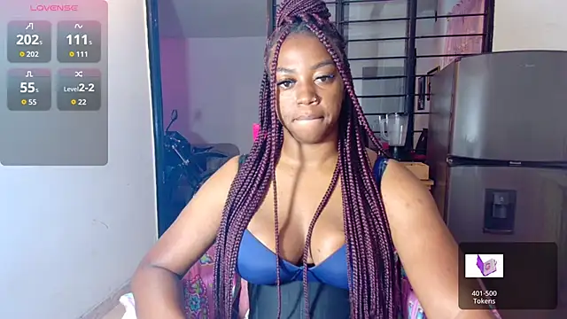 Snapshot of CiaraEbony chatting on October 25, 9:39 am CiaraEbony online show from October 25, 9:39 am