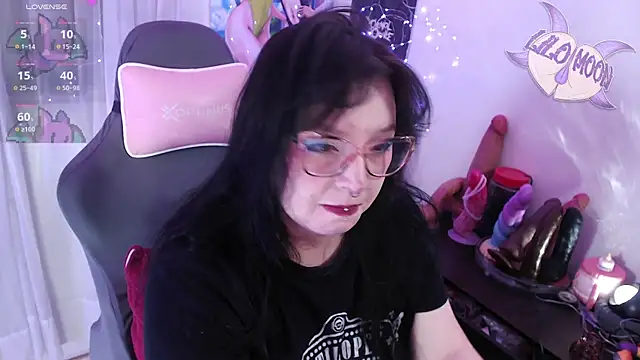 LiloMoon69 online show from May 31, 10:43 am