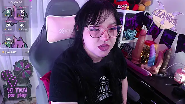 LiloMoon69 online show from October 30, 11:33 am