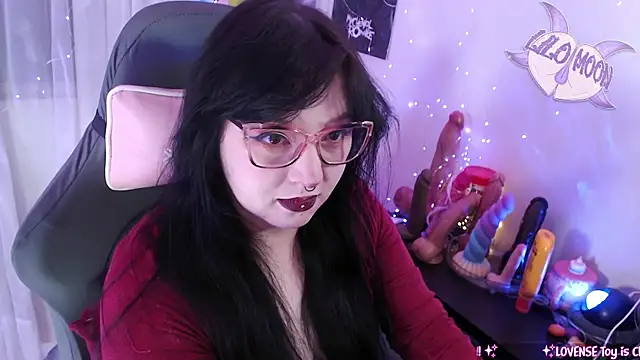 LiloMoon69 online show from May 30, 6:44 am