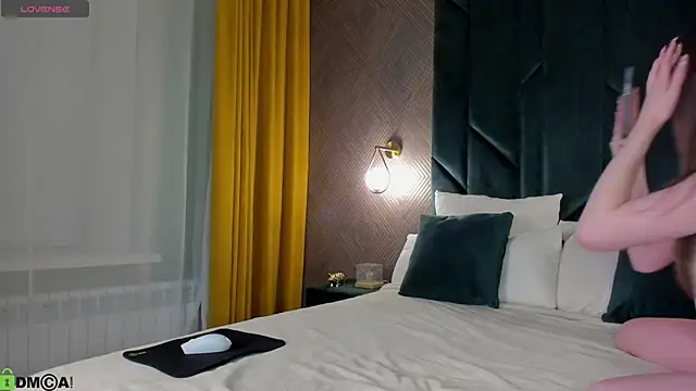 Nicole Charm online show from November 24, 12:56 am