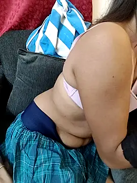 Snapshot of sexy-mohini chatting on October 29, 3:44 am sexy-mohini online show from October 29, 3:44 am