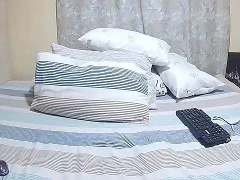 slender sweet online show from May 27, 4:59 pm