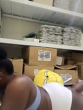 pretty shany online show from November 7, 11:49 am