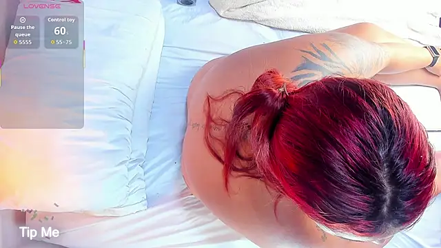 Amberluy online show from December 17, 8:02 pm