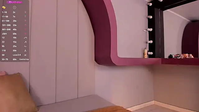 Snapshot of morganlake_ chatting on September 19, 3:38 am morganlake online show from September 19, 3:38 am