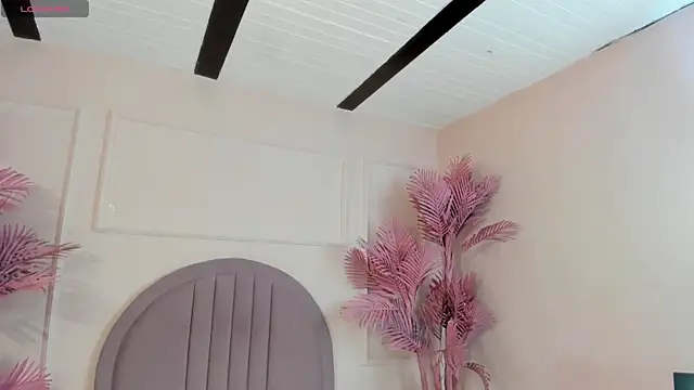 Snapshot of Isabellsmmith chatting on September 23, 7:45 pm Isabellsmmith online show from September 23, 7:45 pm