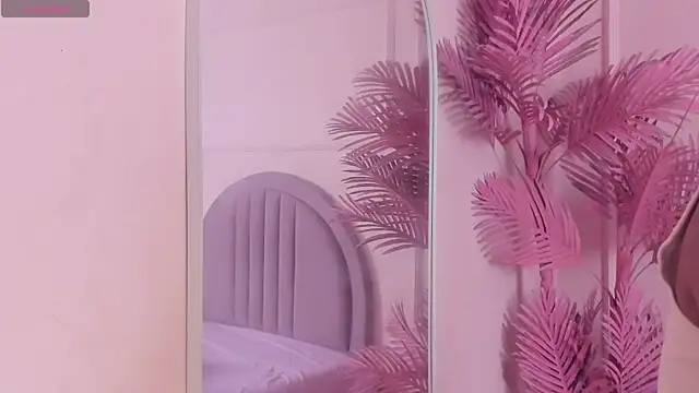 Snapshot of Isabellsmmith chatting on September 24, 7:46 pm Isabellsmmith online show from September 24, 7:46 pm