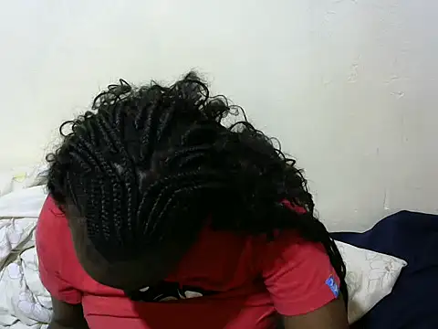 Snapshot of Thicky_kyla chatting on October 25, 8:15 pm Thicky kyla online show from October 25, 8:15 pm