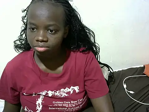 Snapshot of Thicky_kyla chatting on October 8, 8:24 pm Thicky kyla online show from October 8, 8:24 pm