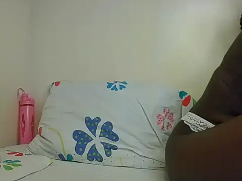 Snapshot of Slimbony chatting on September 23, 2:10 am Slimbony online show from September 23, 2:10 am