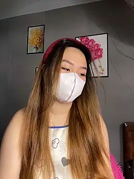 Snapshot of Odette68 chatting on October 7, 3:44 am Odette68 online show from October 7, 3:44 am