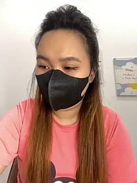 Snapshot of Odette68 chatting on October 27, 6:09 am Odette68 online show from October 27, 6:09 am