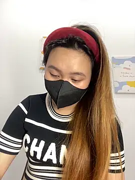 Snapshot of Odette68 chatting on October 21, 10:08 am Odette68 online show from October 21, 10:08 am