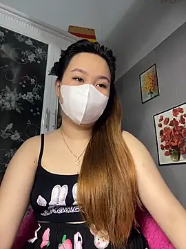 Snapshot of Odette68 chatting on October 1, 1:32 am Odette68 online show from October 1, 1:32 am