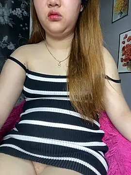 Snapshot of Odette68 chatting on September 29, 5:45 am Odette68 online show from September 29, 5:45 am