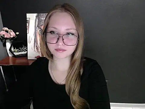 lady minx online show from October 7, 7:35 am