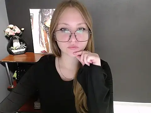 lady minx online show from October 27, 11:50 am