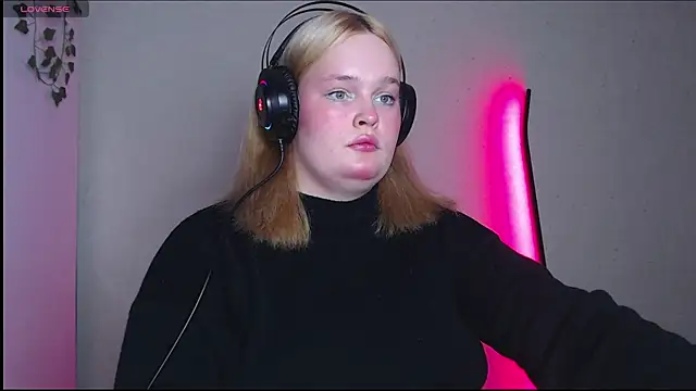 rozzhaos8 online show from October 25, 6:59 pm