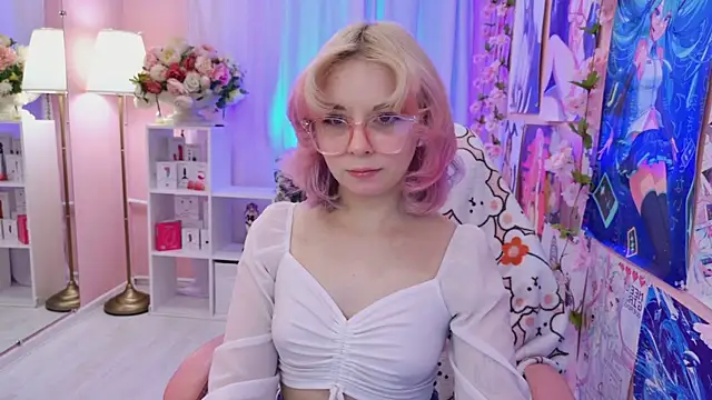 Coconut Mia online show from October 16, 3:14 pm