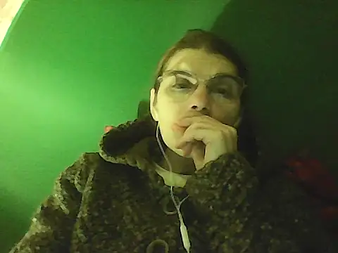 Snapshot of Musical__fantasy chatting on October 16, 8:33 pm Musical  fantasy online show from October 16, 8:33 pm