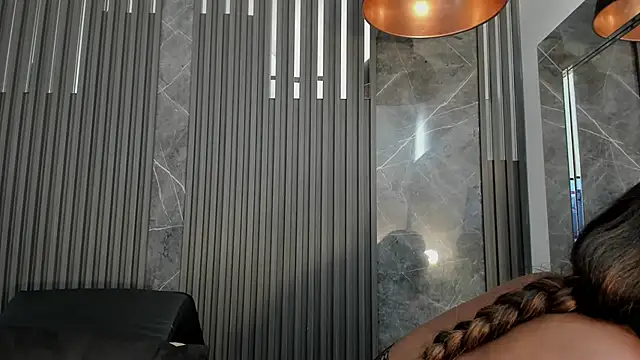 Snapshot of SaraiEvans chatting on October 2, 3:22 am SaraiEvans online show from October 2, 3:22 am