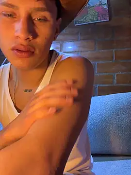 pipeynick online show from October 12, 2:47 am