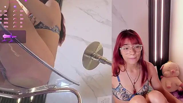 Scarlet Red  online show from February 24, 12:59 pm