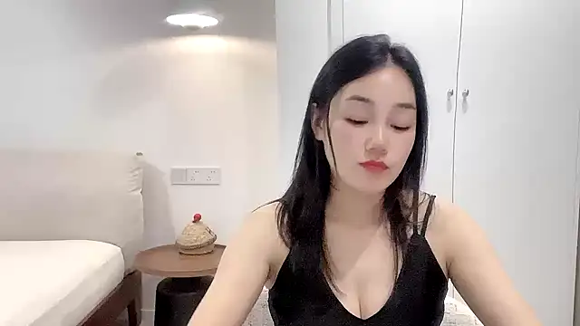 cloud8822 online show from May 17, 2:05 pm