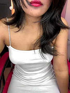 LeisyXO online show from January 5, 7:06 pm