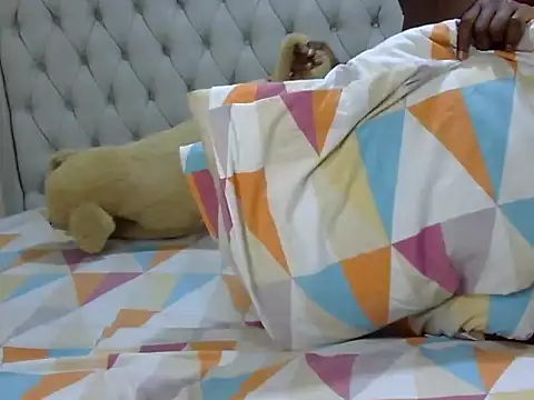 Curvy matilda online show from February 20, 5:17 am