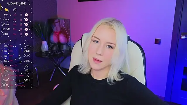 Snapshot of Selenatrend chatting on October 1, 6:29 am Selenatrend online show from October 1, 6:29 am