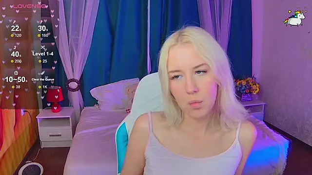 Snapshot of Selenatrend chatting on October 5, 12:32 pm Selenatrend online show from October 5, 12:32 pm