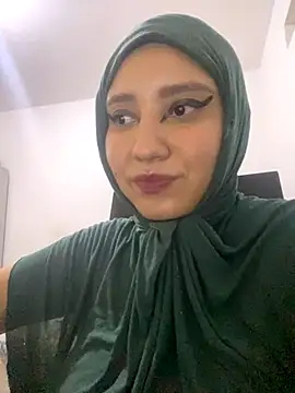 Snapshot of hannahayat chatting on October 28, 1:22 am hannahayat online show from October 28, 1:22 am