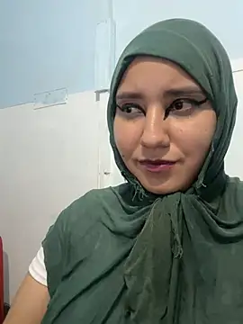 hannahayat online show from July 18, 7:38 pm