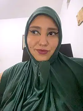 Snapshot of hannahayat chatting on October 23, 11:44 pm hannahayat online show from October 23, 11:44 pm