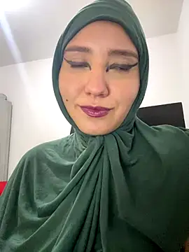 Snapshot of hannahayat chatting on October 7, 8:35 pm hannahayat online show from October 7, 8:35 pm